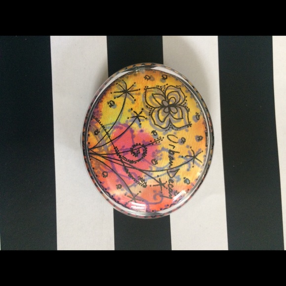 Urban decay deluxe eyeshadow-honey - Picture 2 of 2